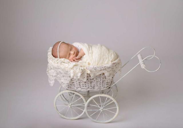 Newborn baby - photo shoot in Frankfurt