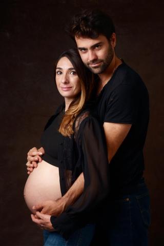 Pregnant woman in pregnancy photo shoot in Frankfurt