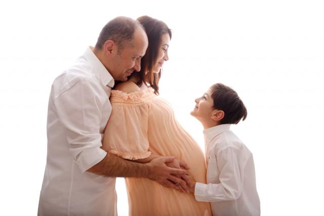 Maternity with family photo shoot in Frankfurt